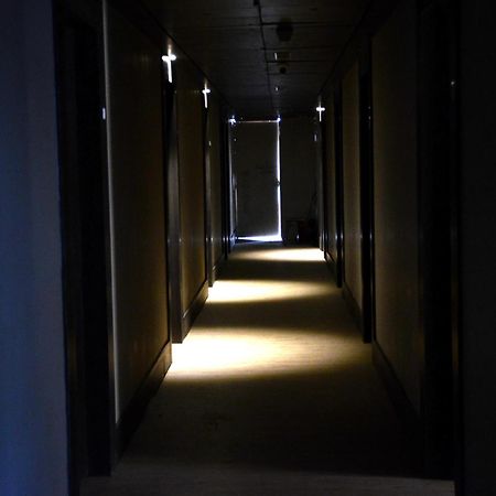 Noxx Residency Hotel Haora ภายนอก รูปภาพ
