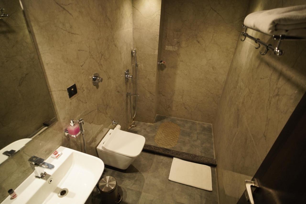 Noxx Residency Hotel Haora ภายนอก รูปภาพ