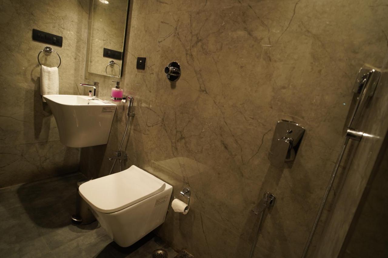 Noxx Residency Hotel Haora ภายนอก รูปภาพ