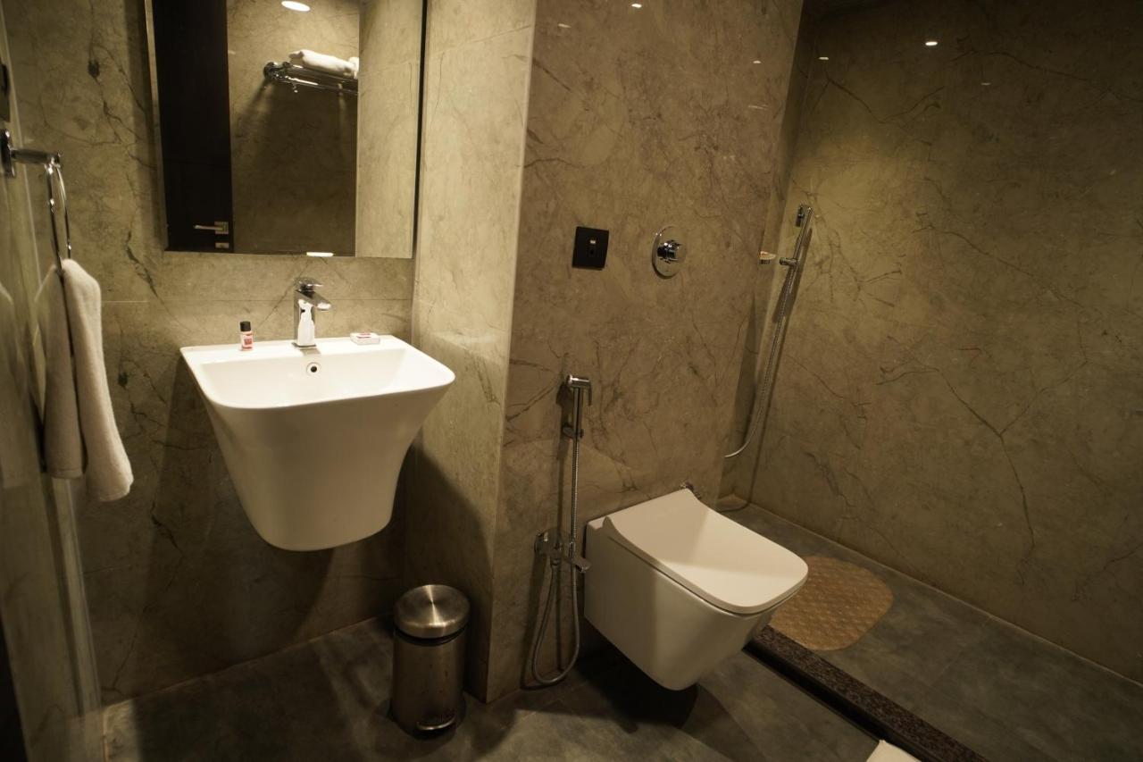 Noxx Residency Hotel Haora ภายนอก รูปภาพ