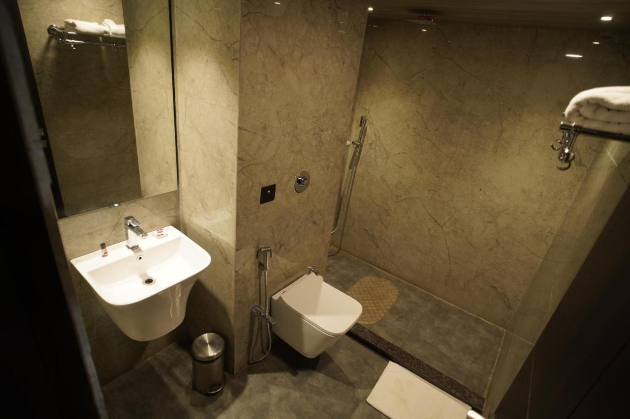 Noxx Residency Hotel Haora ภายนอก รูปภาพ