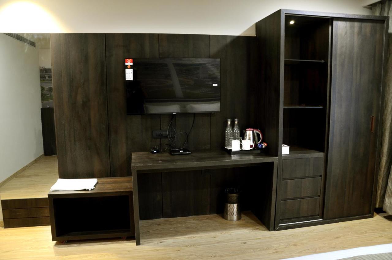 Noxx Residency Hotel Haora ภายนอก รูปภาพ